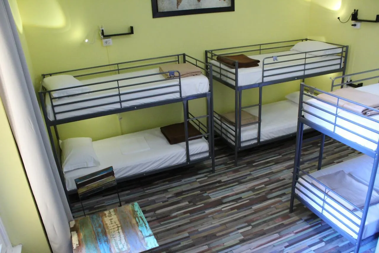 Home Genoa Hostel